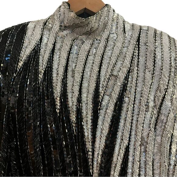 Bob Mackie Vintage Heavily Beaded & Sequin Black & Silver Stunning Dramatic Gown - Picture 4 of 16